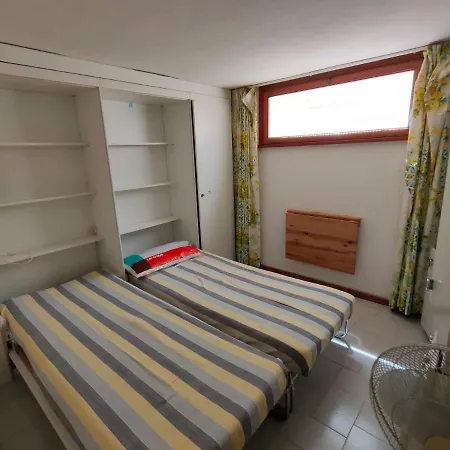 Casa Sul Mare - *
